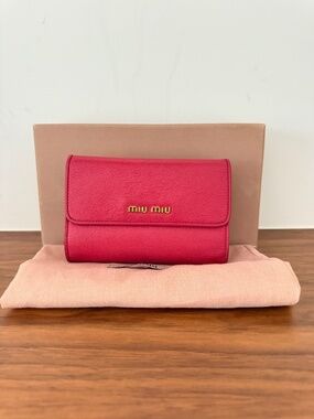 Miu Miu Half Size Wallel Full Set in Pink Pre-Owned